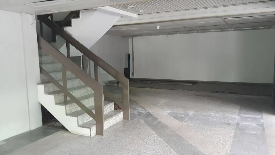 Sala Comercial à venda em Moinhos de Vento, Porto Alegre - RS - imagem 8 Foto 8 de Sala Comercial à venda em Moinhos de Vento, Porto Alegre - RS