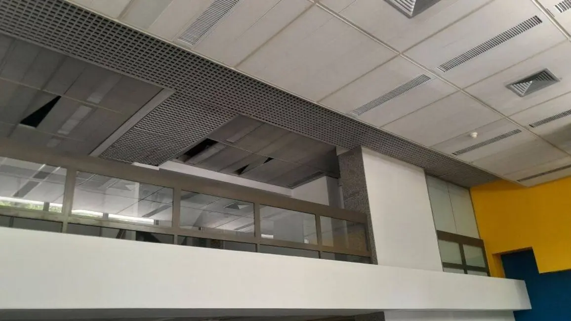 Sala Comercial à venda em Moinhos de Vento, Porto Alegre - RS - imagem 4 Foto 4 de Sala Comercial à venda em Moinhos de Vento, Porto Alegre - RS