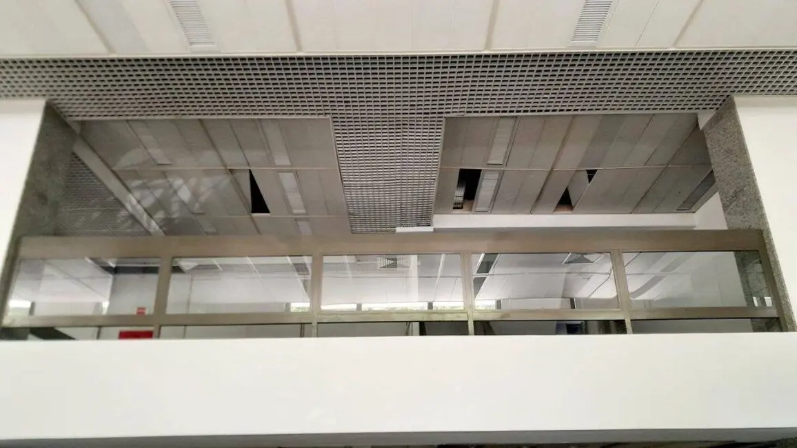 Sala Comercial à venda em Moinhos de Vento, Porto Alegre - RS - imagem 5 Foto 5 de Sala Comercial à venda em Moinhos de Vento, Porto Alegre - RS