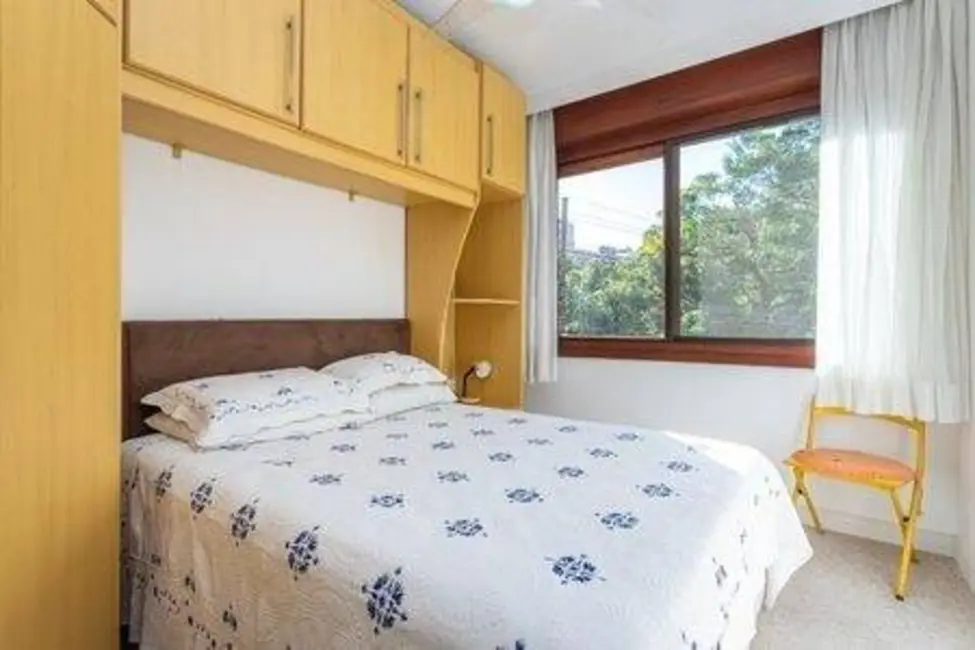 Foto 9 de Apartamento com 3 quartos à venda, 99m2 em Rio Branco, Porto Alegre - RS