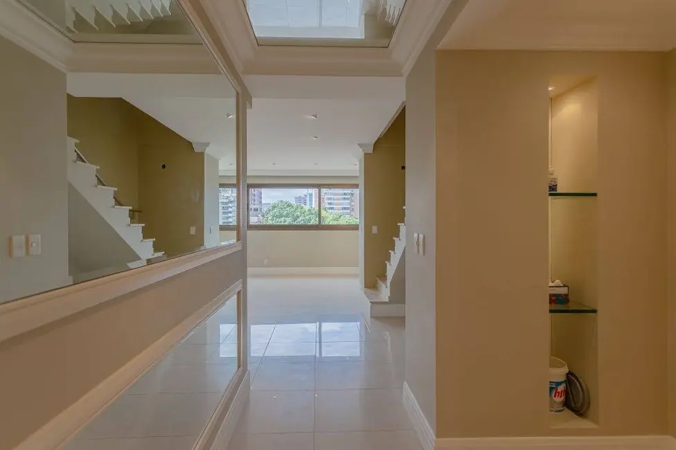 Foto 2 de Apartamento com 3 quartos à venda, 278m2 em Boa Vista, Porto Alegre - RS