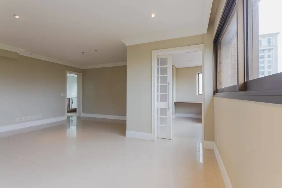 Foto 5 de Apartamento com 3 quartos à venda, 278m2 em Boa Vista, Porto Alegre - RS
