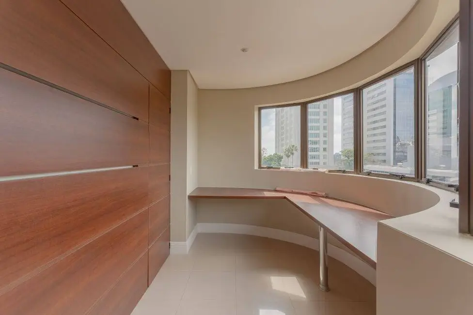 Foto 6 de Apartamento com 3 quartos à venda, 278m2 em Boa Vista, Porto Alegre - RS
