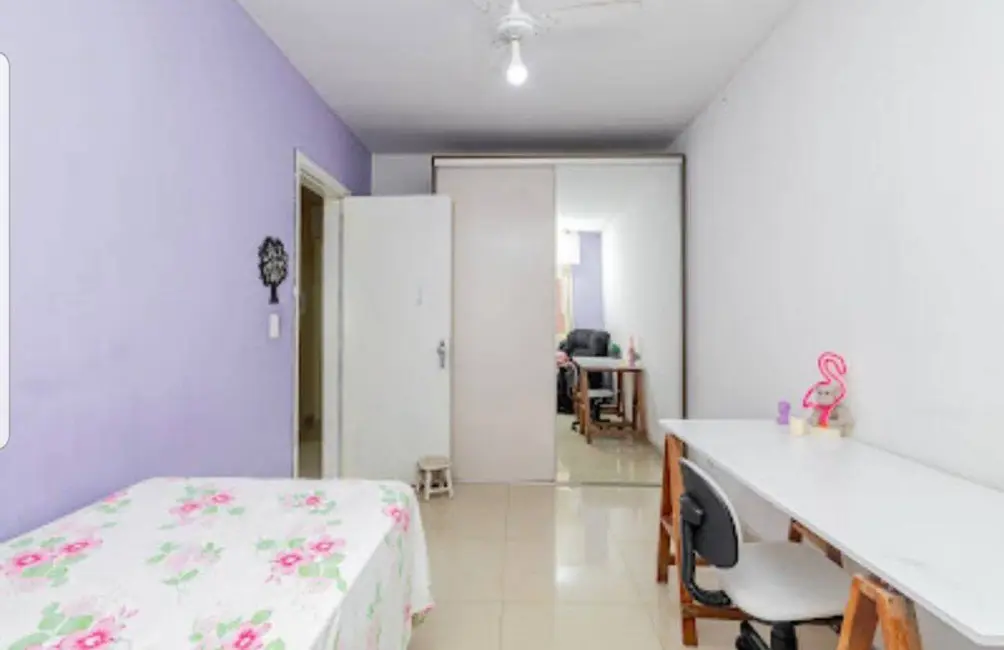 Casa com 3 quartos à venda, 251m2 em Jardim Sabará, Porto Alegre - RS - imagem 9 Foto 9 de Casa com 3 quartos à venda, 251m2 em Jardim Sabará, Porto Alegre - RS