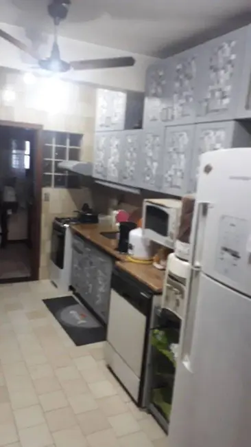 Casa com 3 quartos à venda, 230m2 em Higienópolis, Porto Alegre - RS - imagem 8 Foto 8 de Casa com 3 quartos à venda, 230m2 em Higienópolis, Porto Alegre - RS