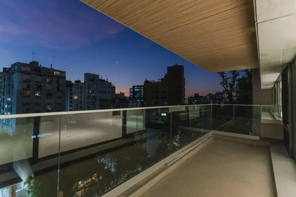 Foto 8 de Apartamento com 3 quartos à venda, 269m2 em Rio Branco, Porto Alegre - RS