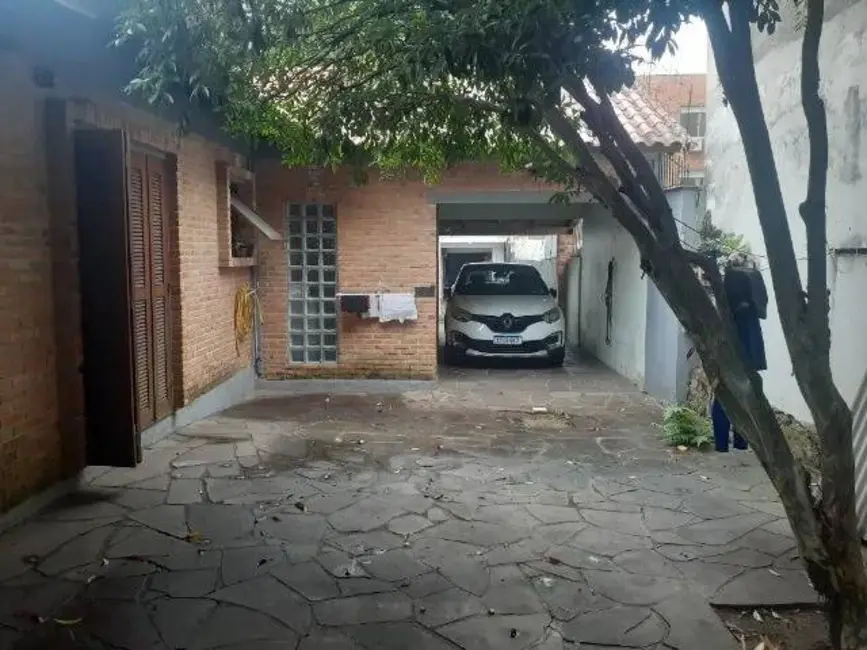 Foto 7 de Sala Comercial à venda, 460m2 em Medianeira, Porto Alegre - RS