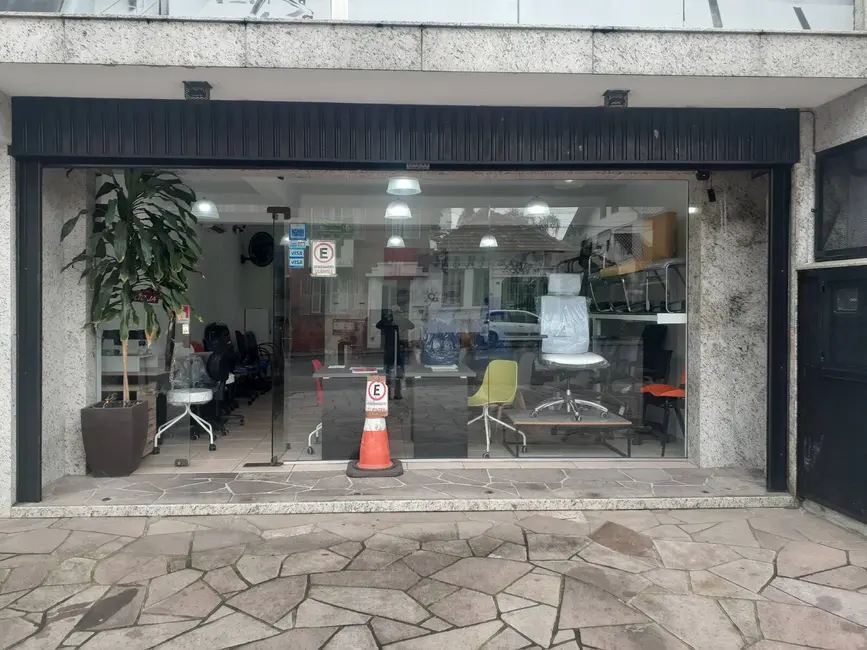 Foto 2 de Sala Comercial à venda e para alugar, 370m2 em Medianeira, Porto Alegre - RS