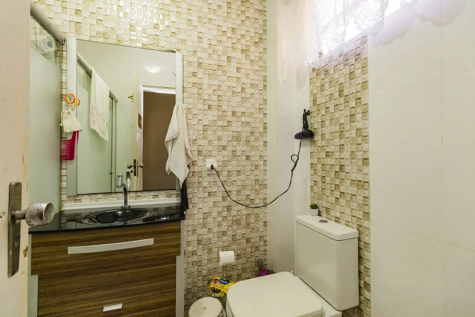 Apartamento com 3 quartos à venda, 97m2 em Rio Branco, Porto Alegre - RS - imagem 8 Foto 8 de Apartamento com 3 quartos à venda, 97m2 em Rio Branco, Porto Alegre - RS