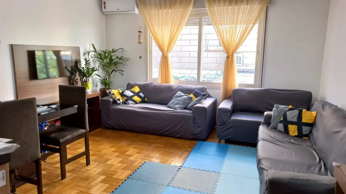 Foto 2 de Casa com 2 quartos à venda, 88m2 em Menino Deus, Porto Alegre - RS