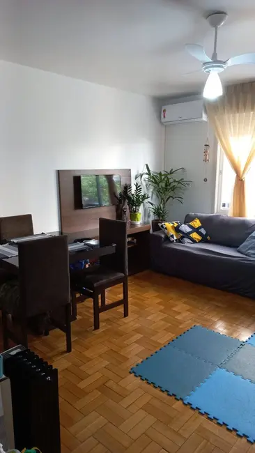 Casa com 2 quartos à venda, 88m2 em Menino Deus, Porto Alegre - RS - imagem 4 Foto 4 de Casa com 2 quartos à venda, 88m2 em Menino Deus, Porto Alegre - RS