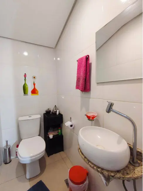 Foto 5 de Casa com 3 quartos à venda, 150m2 em Mário Quintana, Porto Alegre - RS