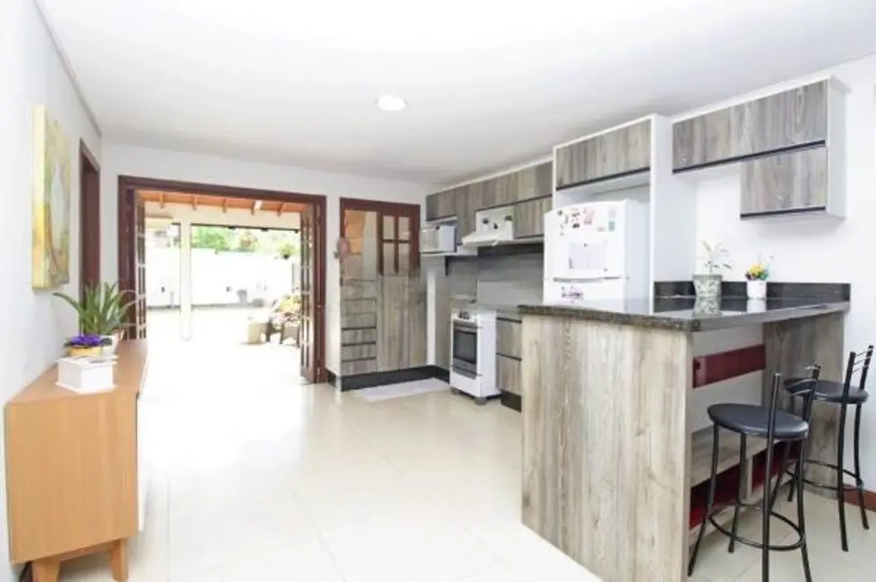 Casa com 3 quartos à venda, 192m2 em Passo das Pedras, Porto Alegre - RS - imagem 9 Foto 9 de Casa com 3 quartos à venda, 192m2 em Passo das Pedras, Porto Alegre - RS