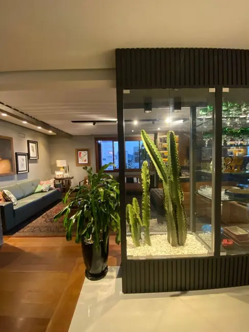 Foto 5 de Apartamento com 4 quartos à venda, 390m2 em Petrópolis, Porto Alegre - RS