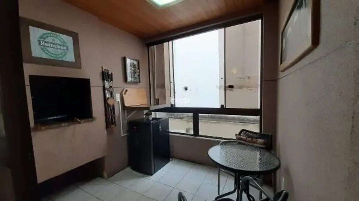 Foto 5 de Apartamento com 2 quartos à venda, 77m2 em Mont Serrat, Porto Alegre - RS