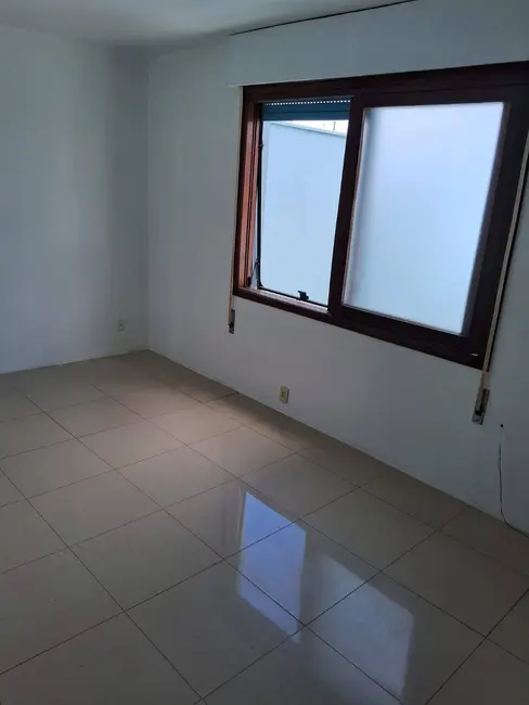 Apartamento com 3 quartos à venda em Petrópolis, Porto Alegre - RS - imagem 5 Foto 5 de Apartamento com 3 quartos à venda em Petrópolis, Porto Alegre - RS