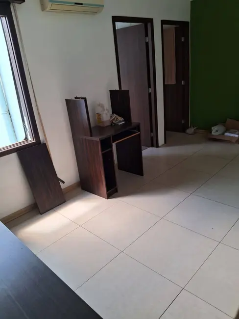 Apartamento com 3 quartos à venda em Petrópolis, Porto Alegre - RS - imagem 3 Foto 3 de Apartamento com 3 quartos à venda em Petrópolis, Porto Alegre - RS