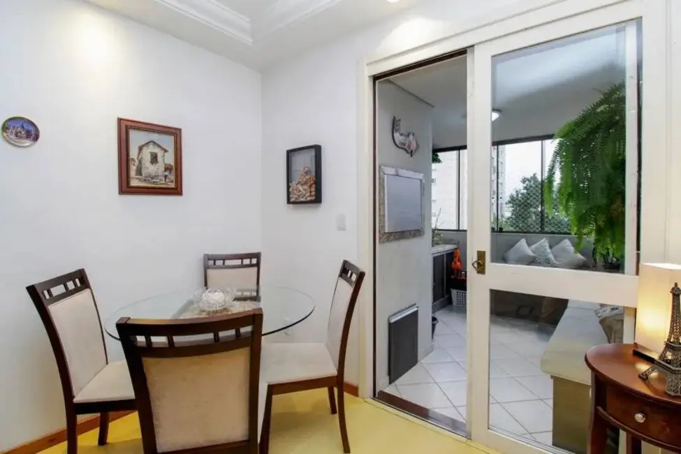 Foto 8 de Apartamento com 2 quartos à venda, 75m2 em Santana, Porto Alegre - RS