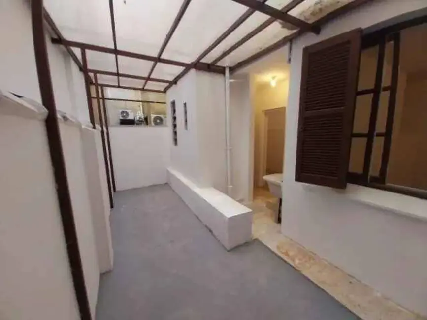 Apartamento com 3 quartos à venda, 85m2 em Rio Branco, Porto Alegre - RS - imagem 9 Foto 9 de Apartamento com 3 quartos à venda, 85m2 em Rio Branco, Porto Alegre - RS