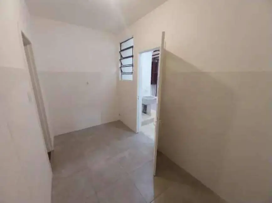 Apartamento com 3 quartos à venda, 85m2 em Rio Branco, Porto Alegre - RS - imagem 7 Foto 7 de Apartamento com 3 quartos à venda, 85m2 em Rio Branco, Porto Alegre - RS