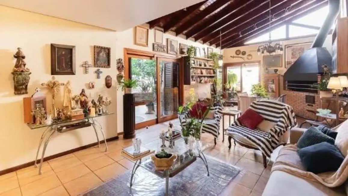 Casa com 4 quartos à venda, 233m2 em Chácara das Pedras, Porto Alegre - RS - imagem 9 Foto 9 de Casa com 4 quartos à venda, 233m2 em Chácara das Pedras, Porto Alegre - RS