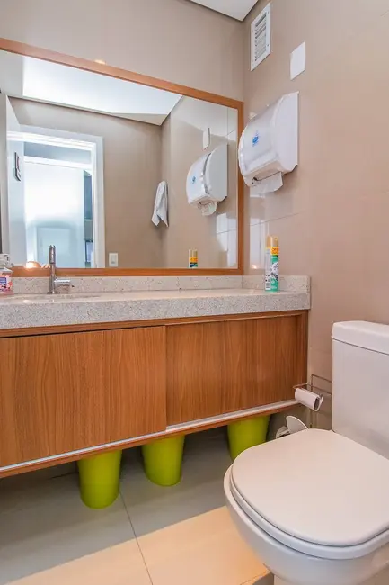 Apartamento à venda, 106m2 em Petrópolis, Porto Alegre - RS - imagem 6 Foto 6 de Apartamento à venda, 106m2 em Petrópolis, Porto Alegre - RS