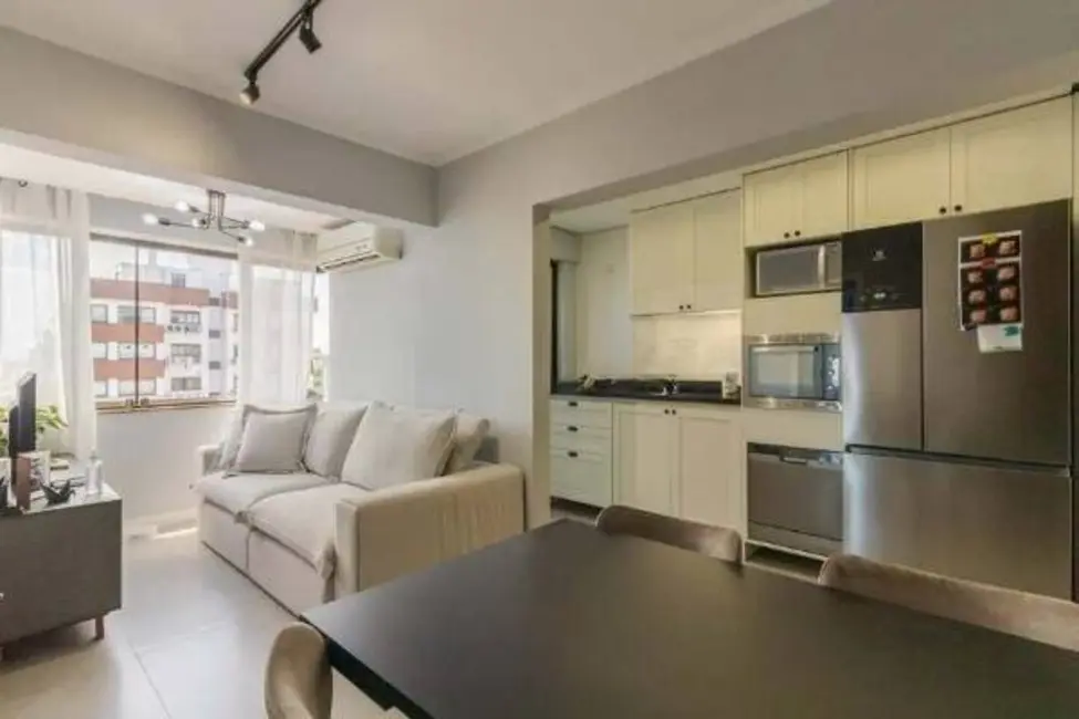 Foto 1 de Apartamento com 2 quartos à venda, 122m2 em Passo da Areia, Porto Alegre - RS