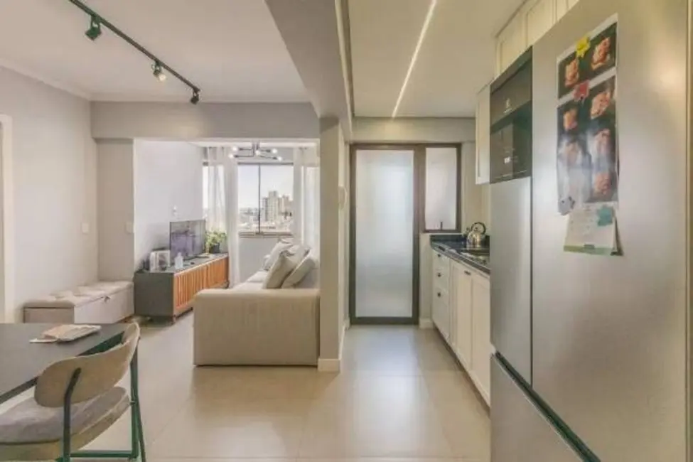 Apartamento com 2 quartos à venda, 122m2 em Passo da Areia, Porto Alegre - RS - imagem 5 Foto 5 de Apartamento com 2 quartos à venda, 122m2 em Passo da Areia, Porto Alegre - RS
