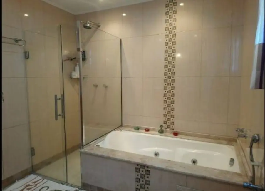 Casa com 3 quartos à venda, 263m2 em Parque Santa Fé, Porto Alegre - RS - imagem 6 Foto 6 de Casa com 3 quartos à venda, 263m2 em Parque Santa Fé, Porto Alegre - RS