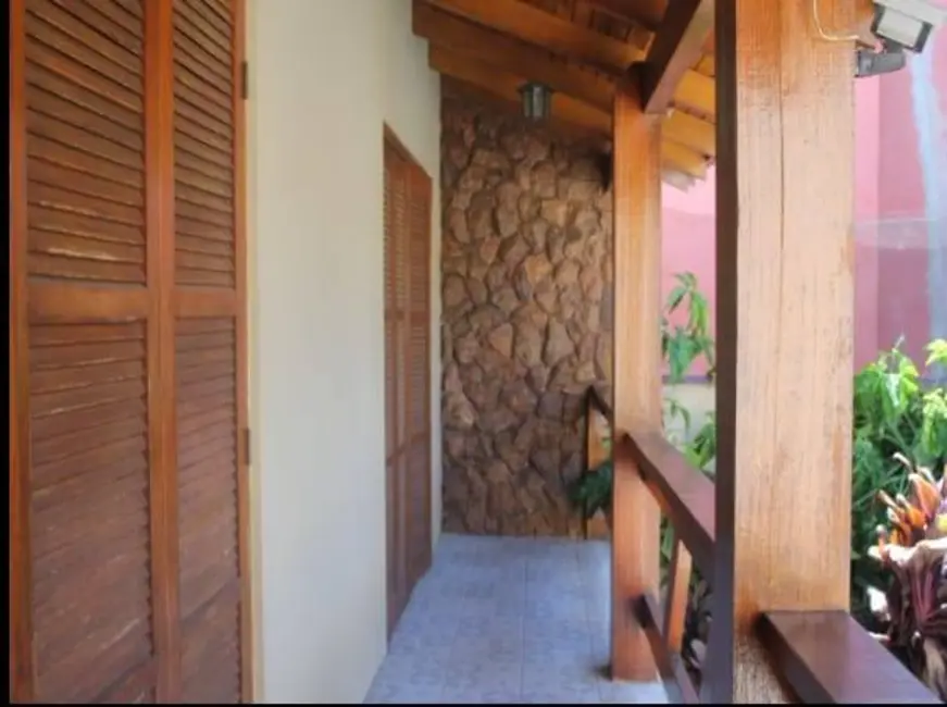 Casa com 3 quartos à venda, 263m2 em Parque Santa Fé, Porto Alegre - RS - imagem 8 Foto 8 de Casa com 3 quartos à venda, 263m2 em Parque Santa Fé, Porto Alegre - RS