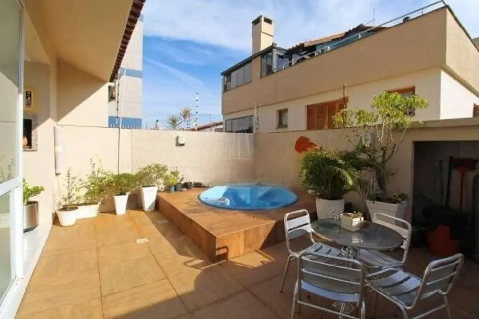 Foto 8 de Casa com 4 quartos à venda, 285m2 em Jardim Itu, Porto Alegre - RS