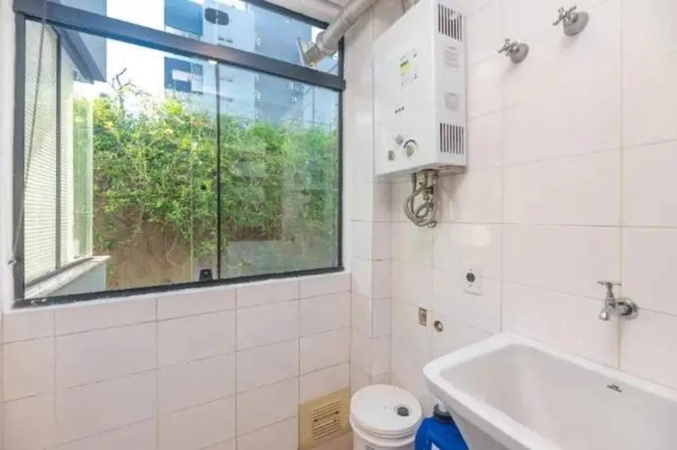 Foto 9 de Apartamento com 1 quarto à venda, 52m2 em Bela Vista, Porto Alegre - RS