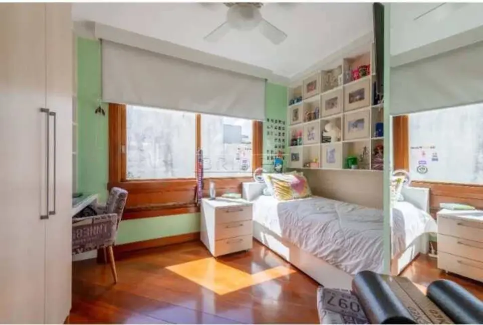 Foto 9 de Apartamento com 3 quartos à venda, 165m2 em Rio Branco, Porto Alegre - RS