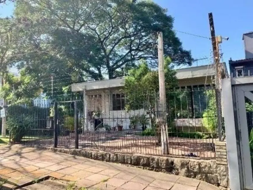 Casa com 3 quartos à venda, 201m2 em Jardim do Salso, Porto Alegre - RS - imagem 3 Foto 3 de Casa com 3 quartos à venda, 201m2 em Jardim do Salso, Porto Alegre - RS