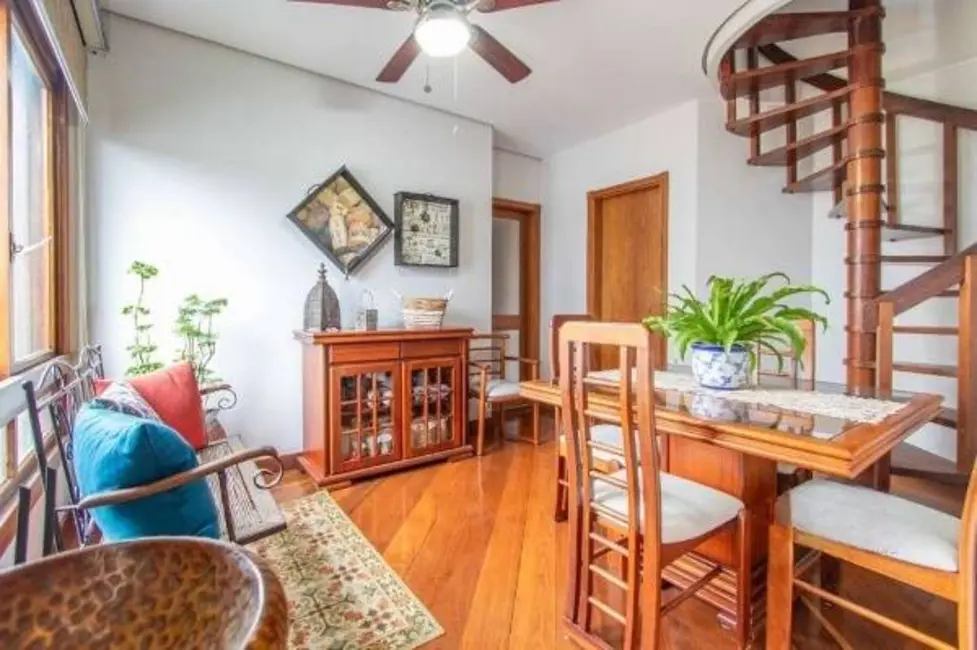 Apartamento com 3 quartos à venda, 162m2 em Rio Branco, Porto Alegre - RS - imagem 2 Foto 2 de Apartamento com 3 quartos à venda, 162m2 em Rio Branco, Porto Alegre - RS