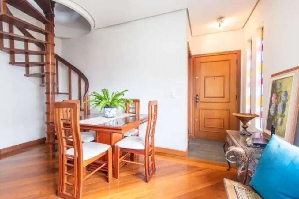 Apartamento com 3 quartos à venda, 162m2 em Rio Branco, Porto Alegre - RS - imagem 5 Foto 5 de Apartamento com 3 quartos à venda, 162m2 em Rio Branco, Porto Alegre - RS