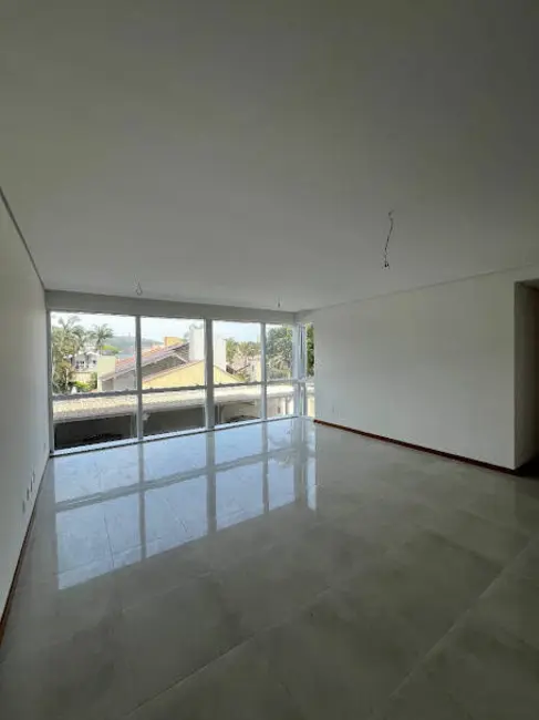 Apartamento com 3 quartos à venda, 104m2 em Petrópolis, Porto Alegre - RS - imagem 2 Foto 2 de Apartamento com 3 quartos à venda, 104m2 em Petrópolis, Porto Alegre - RS