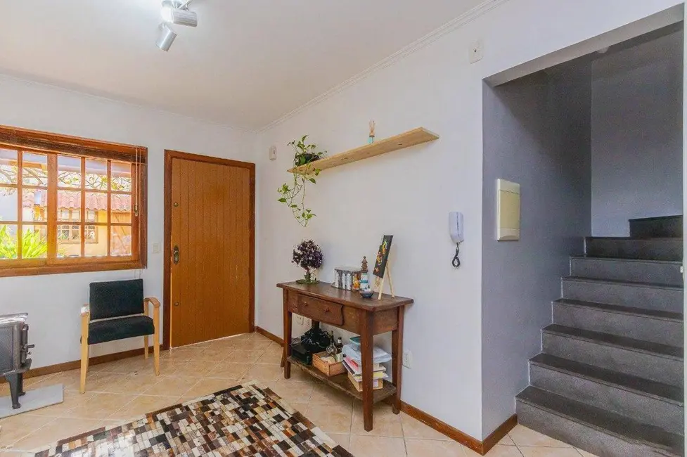 Foto 2 de Casa com 3 quartos à venda, 96m2 em Partenon, Porto Alegre - RS