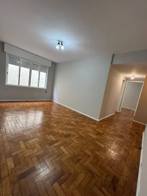 Apartamento com 2 quartos à venda, 78m2 em Rio Branco, Porto Alegre - RS - imagem 3 Foto 3 de Apartamento com 2 quartos à venda, 78m2 em Rio Branco, Porto Alegre - RS