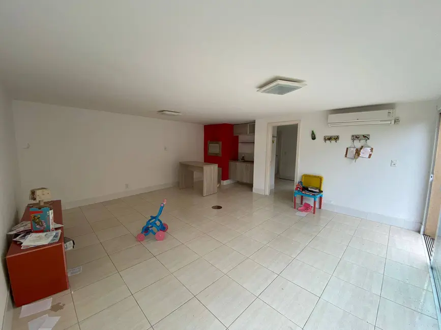 Foto 7 de Casa com 4 quartos à venda, 265m2 em Chácara das Pedras, Porto Alegre - RS