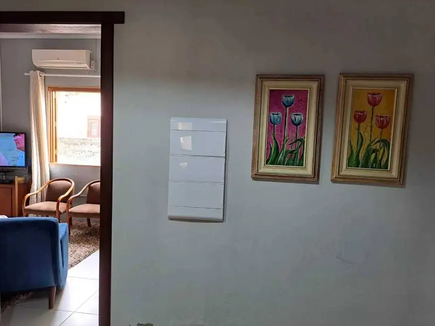 Casa com 2 quartos à venda, 300m2 em Sarandi, Porto Alegre - RS - imagem 6 Foto 6 de Casa com 2 quartos à venda, 300m2 em Sarandi, Porto Alegre - RS