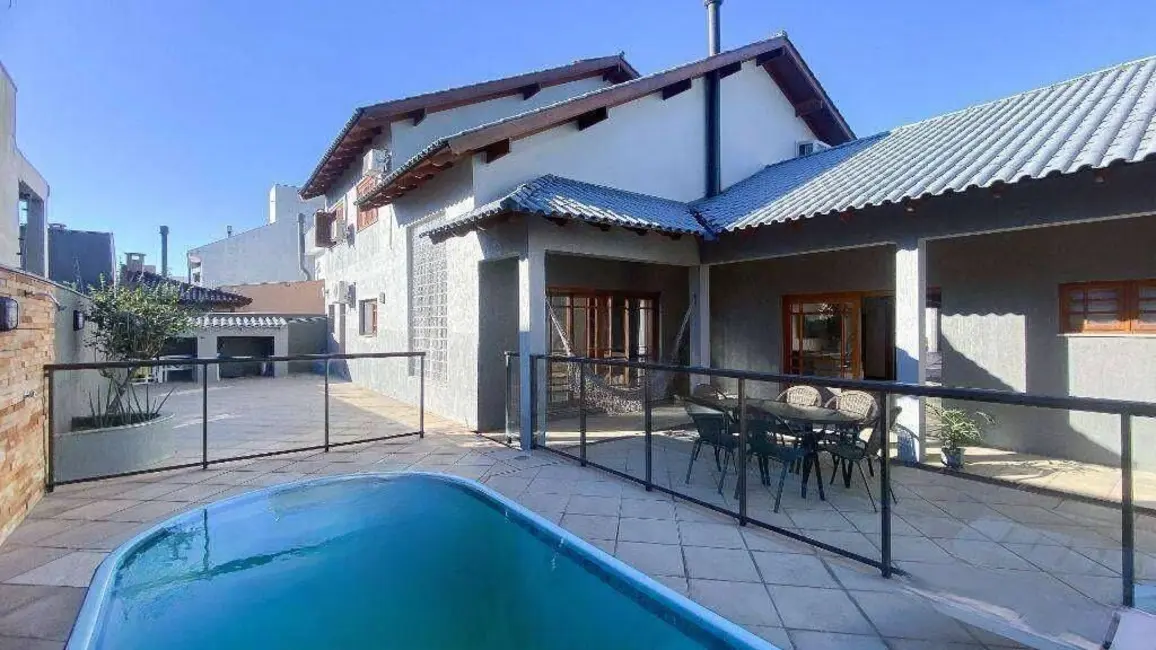 Foto 2 de Casa com 3 quartos à venda, 300m2 em Sarandi, Porto Alegre - RS