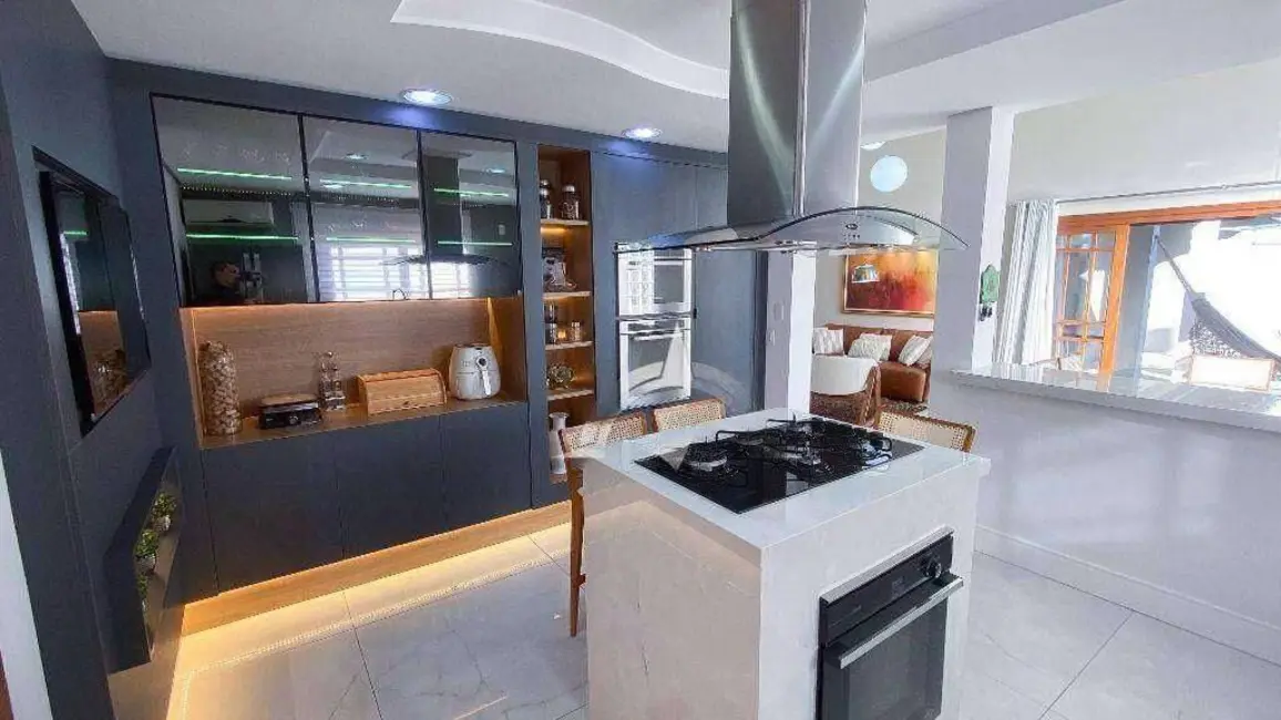 Foto 4 de Casa com 3 quartos à venda, 300m2 em Sarandi, Porto Alegre - RS