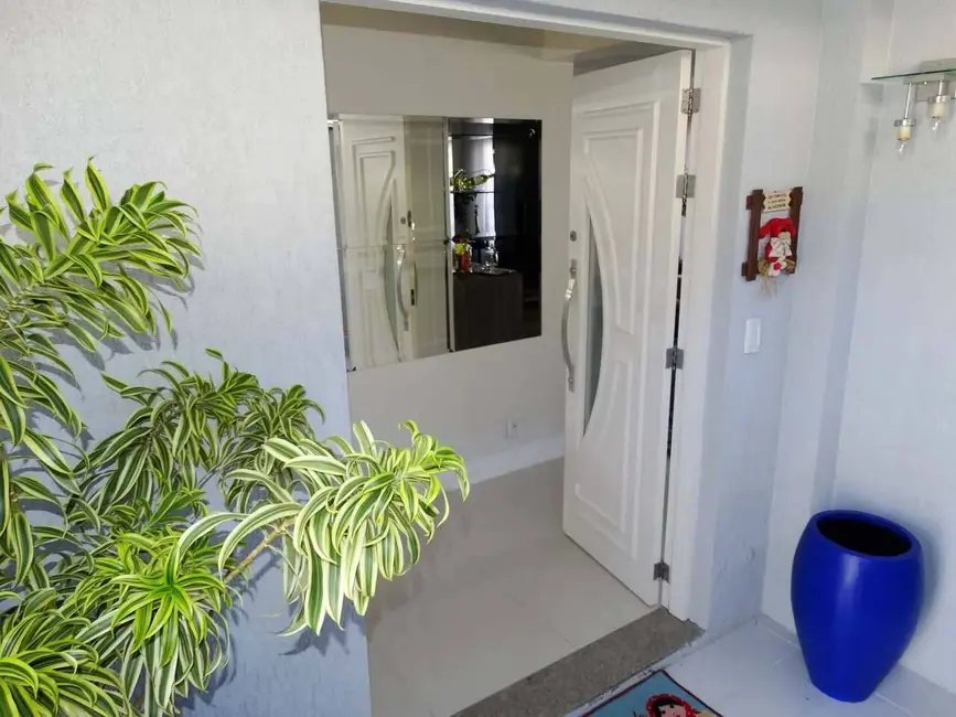 Casa com 5 quartos à venda, 244m2 em Santa Tereza, Porto Alegre - RS - imagem 3 Foto 3 de Casa com 5 quartos à venda, 244m2 em Santa Tereza, Porto Alegre - RS