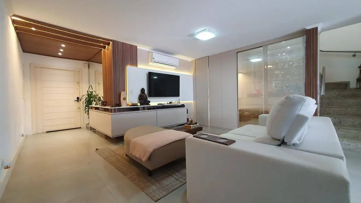 Foto 1 de Casa com 3 quartos à venda, 182m2 em Vila Nova, Porto Alegre - RS