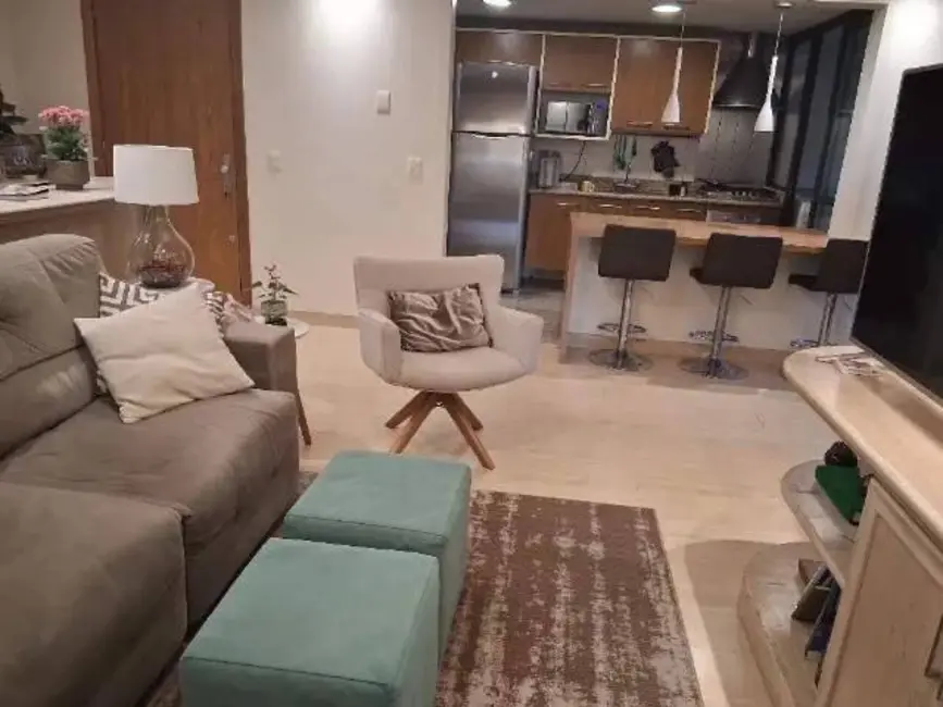 Apartamento com 3 quartos à venda, 92m2 em Menino Deus, Porto Alegre - RS - imagem 4 Foto 4 de Apartamento com 3 quartos à venda, 92m2 em Menino Deus, Porto Alegre - RS