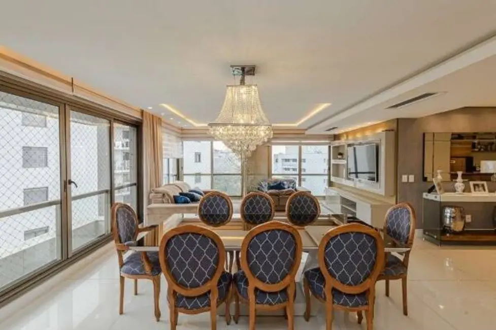 Apartamento com 3 quartos à venda, 236m2 em Jardim Europa, Porto Alegre - RS - imagem 5 Foto 5 de Apartamento com 3 quartos à venda, 236m2 em Jardim Europa, Porto Alegre - RS