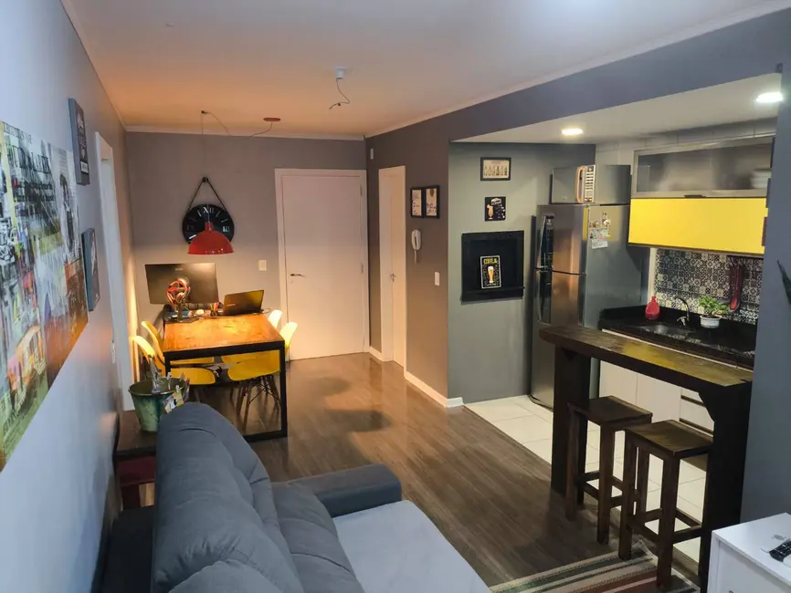 Apartamento com 1 quarto à venda, 44m2 em Independência, Porto Alegre - RS - imagem 1 Foto 1 de Apartamento com 1 quarto à venda, 44m2 em Independência, Porto Alegre - RS