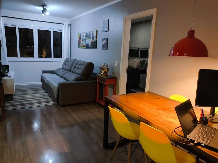 Apartamento com 1 quarto à venda, 44m2 em Independência, Porto Alegre - RS - imagem 2 Foto 2 de Apartamento com 1 quarto à venda, 44m2 em Independência, Porto Alegre - RS