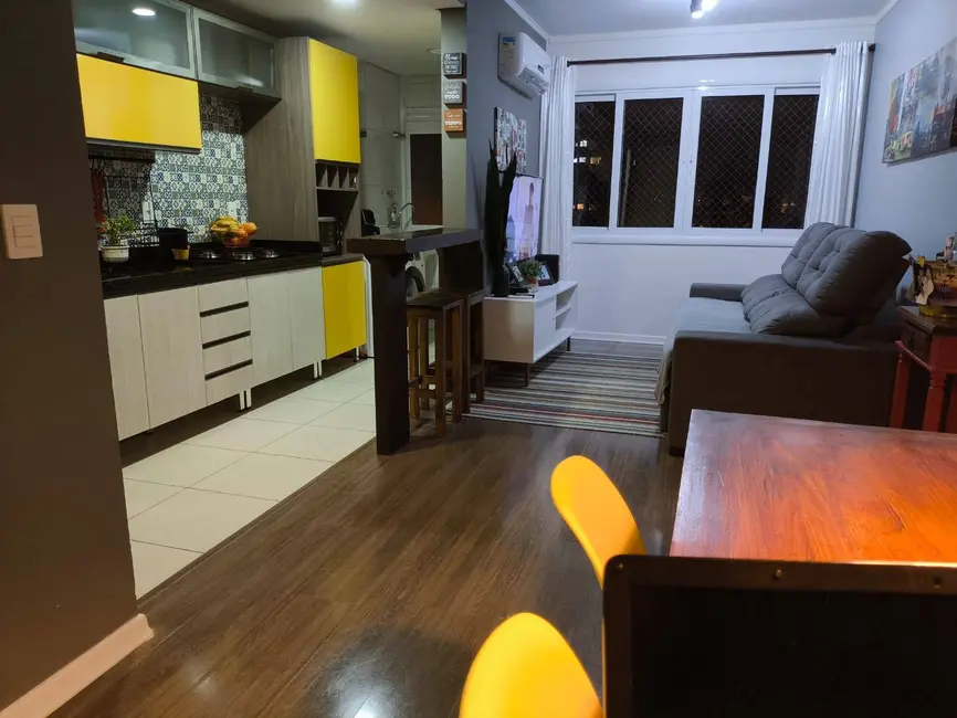 Apartamento com 1 quarto à venda, 44m2 em Independência, Porto Alegre - RS - imagem 3 Foto 3 de Apartamento com 1 quarto à venda, 44m2 em Independência, Porto Alegre - RS